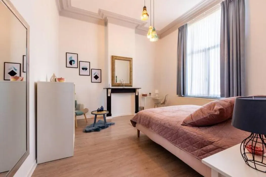 הוילה בריסל Manoir Bel Horizon Avec Grand Jardin Et Parking Prive בלגיה